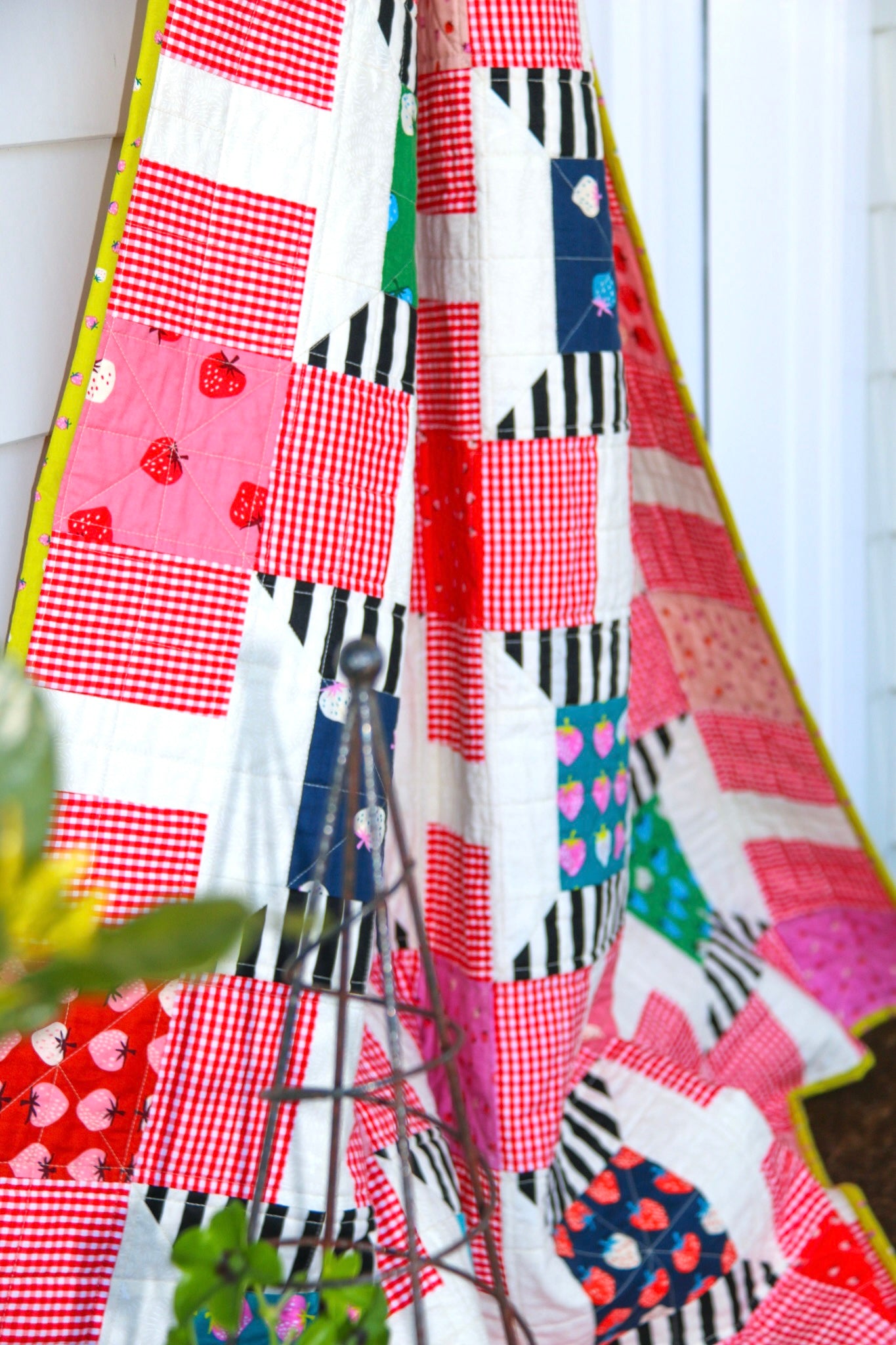 Strawberry Spools Quilt Pattern - Printed