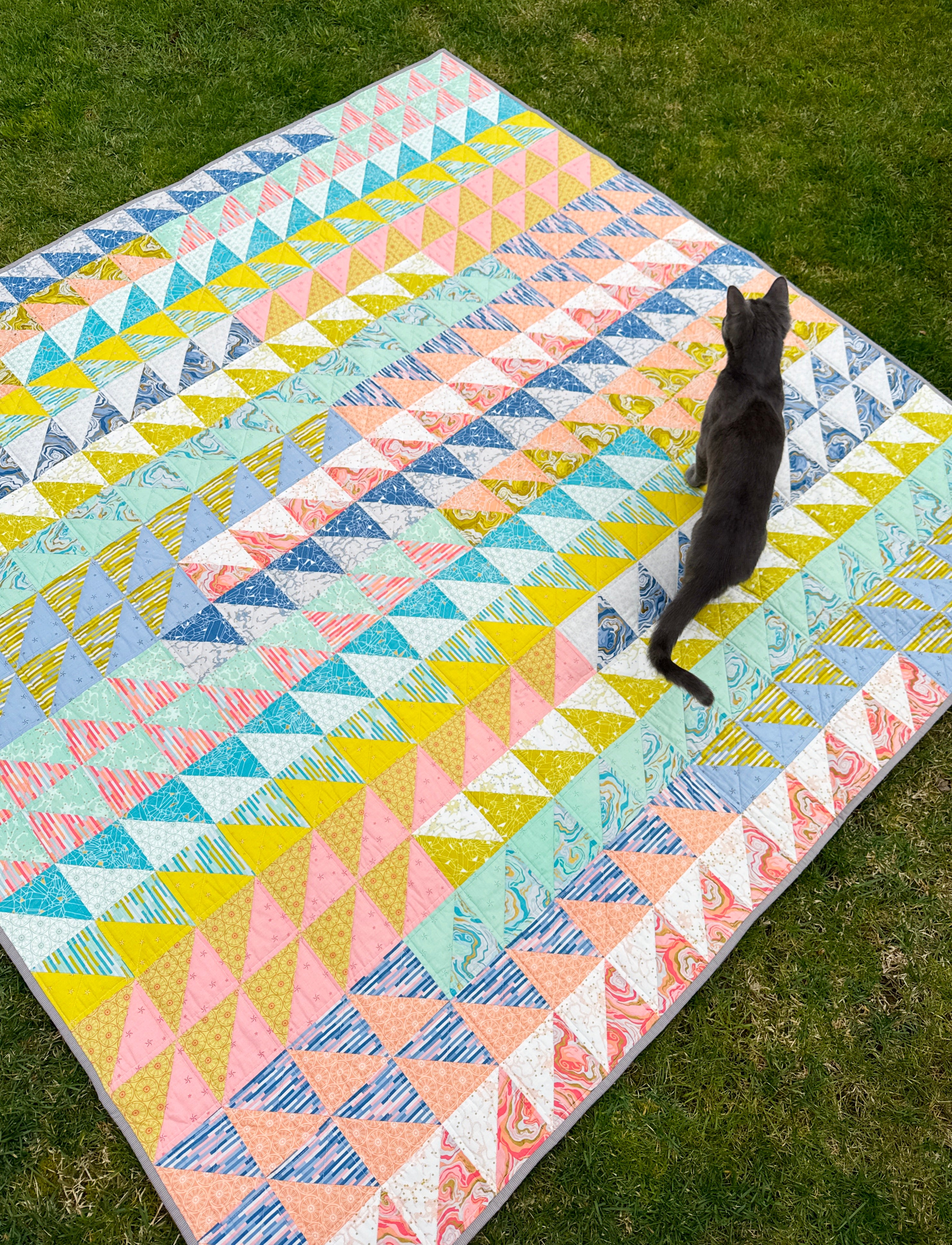 Go With The Flow Quilt Mini Pattern - PDF