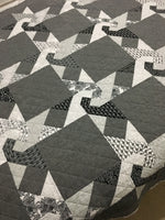 Load image into Gallery viewer, Willow&#39;s Way Quilt Pattern - PDF
