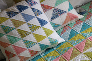 Triple Triangles Cushion Mini Pattern - PDF