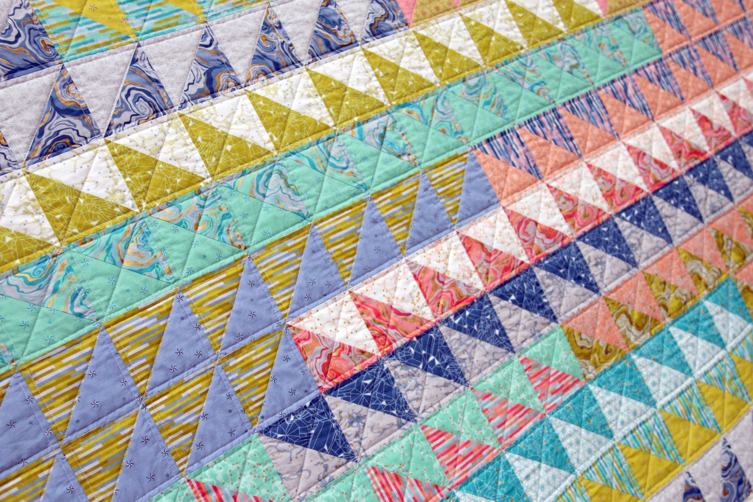 Go With The Flow Quilt Mini Pattern - PDF