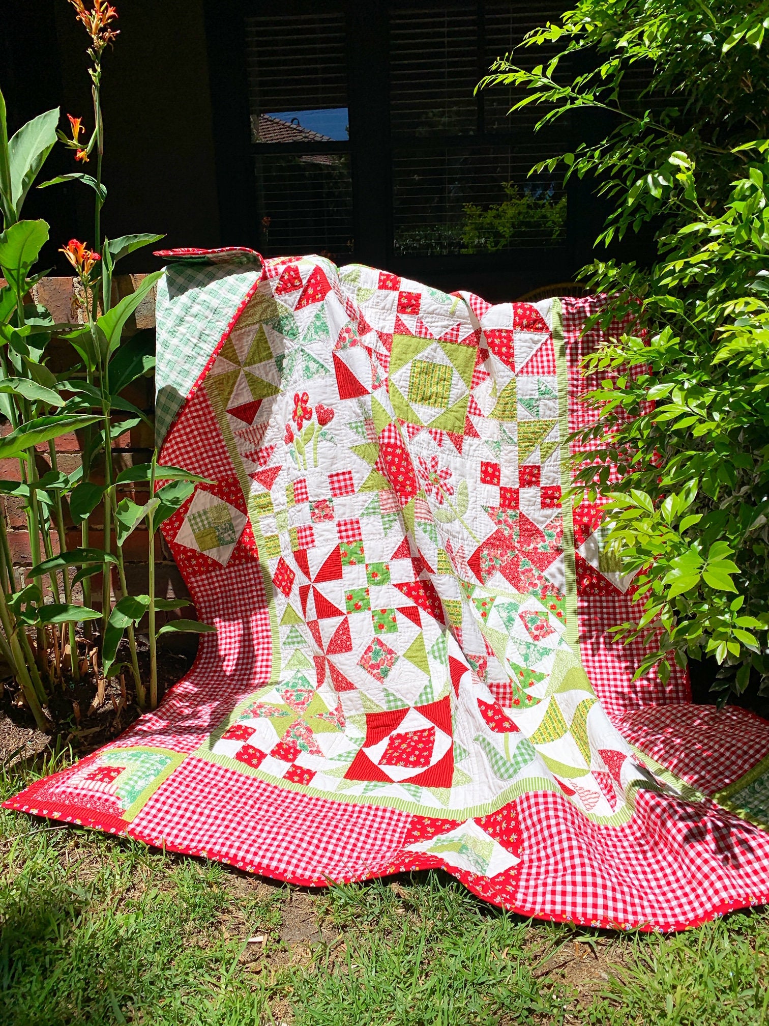 Apple Blossom Sampler Quilt Pattern - PDF