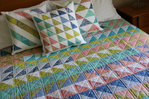 Triple Triangles Cushion Mini Pattern - PDF