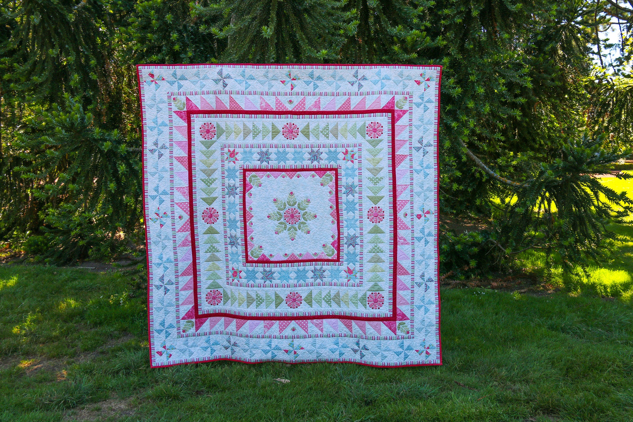 Snowflake Medallion Quilt Pattern - PDF